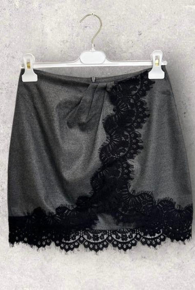 MINIGONNA GRIGIA CON PIZZO