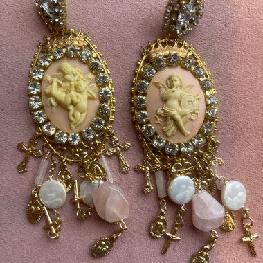 Orecchini barocchi angeli e charms