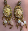 Orecchini barocchi angeli e charms