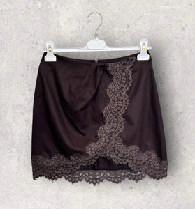 MINIGONNA MARRONE CON PIZZO