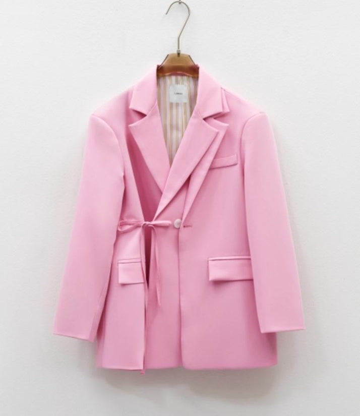 Blazer rosa con dettaglio annodato