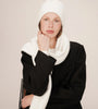 CAPPELLO LAVORATO A MAGLIA BIANCO