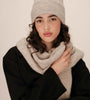 CAPPELLO LAVORATO A MAGLIA TAUPE
