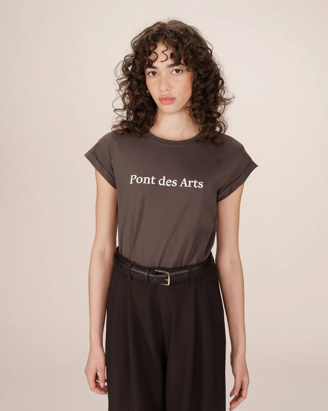 T-SHIRT STAMPATA CIOCCOLATO