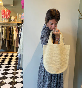 SHOPPER OLIVIA