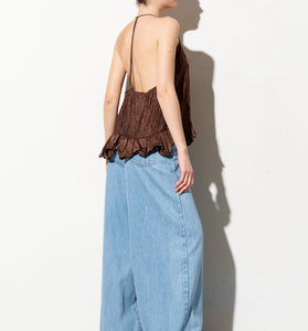 Top halter con schiena scollata