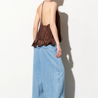 Top halter con schiena scollata